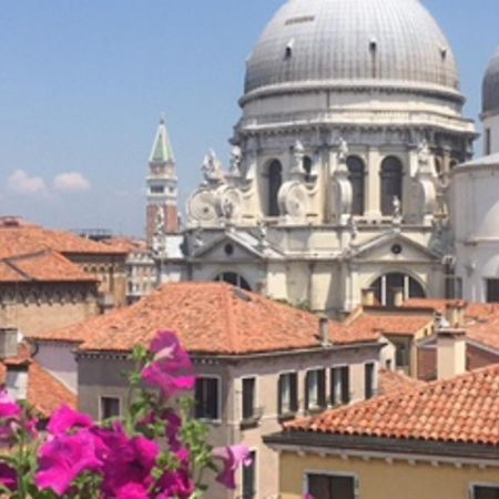 Dorsoduro Charme Apartments By Wonderful Italy Venice Exterior photo